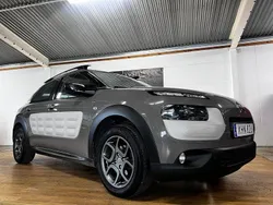 Brun Begagnad 2016 Citroën C4 Cactus PureTech Halvkombi | 69 900 kr (Marknadspris)