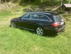 Svart Begagnad 2019 Mercedes E220 Avantgarde Kombi | 169 000 kr (Superpris)