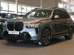 Grå Begagnad 2022 BMW X7 M Sport SUV | 999 000 kr