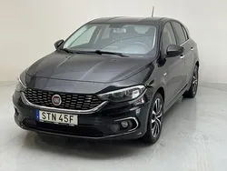 Svart Begagnad 2020 Fiat Tipo | 99 000 kr