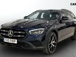 Mörkblå (blue) Begagnad 2023 Mercedes E450 Premium Plus Kombi | 579 900 kr