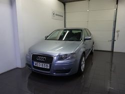 Silver Begagnad 2004 Audi A3 Sportback Attraction Halvkombi | 24 900 kr (Dyr)
