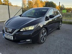 Svart Begagnad 2019 Nissan Leaf 360º Halvkombi | 130 000 kr (Marknadspris)