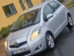 Silver Begagnad 2010 Toyota Yaris Halvkombi | 28 500 kr (Marknadspris)