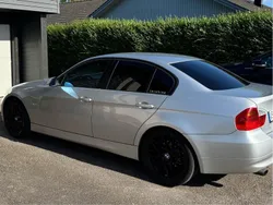 Grå Begagnad 2006 BMW 318 Advantage Sedan | 49 000 kr (Marknadspris)