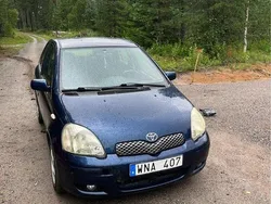 Blå Begagnad 2005 Toyota Yaris Halvkombi | 20 000 kr (Bra pris)