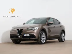 Grå Begagnad 2018 Alfa Romeo Stelvio Veloce SUV | 299 000 kr (Lite dyr)
