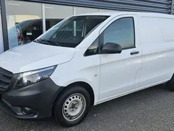 Vit Begagnad 2018 Mercedes Vito Minibuss | 189 000 kr (Marknadspris)