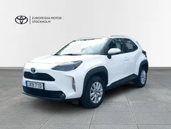 Vit Begagnad 2022 Toyota Yaris Cross Active SUV | 254 900 kr (Marknadspris)