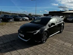 Svart Begagnad 2022 Toyota Corolla Kombi | 279 900 kr