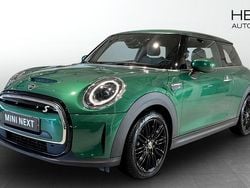 Grön (green) Begagnad 2022 Mini Cooper SE Halvkombi | 198 700 kr (Bra pris)