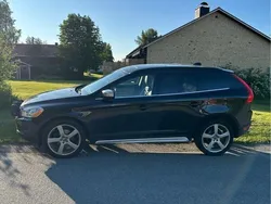 Svart Begagnad 2013 Volvo XC60 R-Design SUV | 179 000 kr (Marknadspris)