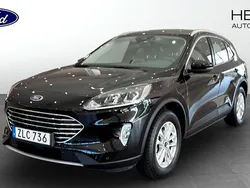 Svart (black) Begagnad 2022 Ford Kuga Titanium SUV | 259 000 kr (Marknadspris)