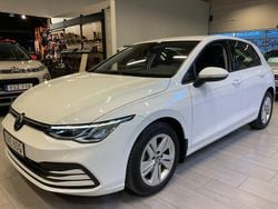 Vit Begagnad 2022 VW Golf VIII Halvkombi | 218 000 kr (Bra pris)