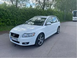 Vit Begagnad 2012 Volvo V50 Momentum Kombi | 50 000 kr (Marknadspris)