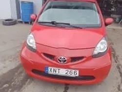 Röd Begagnad 2006 Toyota Aygo Halvkombi | 15 600 kr (Marknadspris)