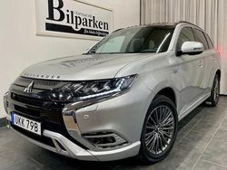 Silver Begagnad 2020 Mitsubishi Outlander Edition SUV | 259 900 kr
