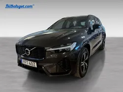 Grå Begagnad 2022 Volvo XC60 R-Design SUV | 519 900 kr (Marknadspris)
