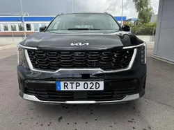 Svart Begagnad 2025 Kia Sorento SUV | 629 000 kr (Dyr)