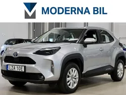 Silver Begagnad 2022 Toyota Yaris Cross Active SUV | 249 700 kr (Marknadspris)
