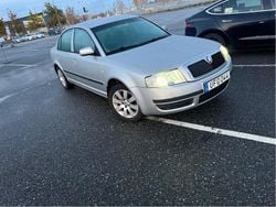 Silver Begagnad 2003 Skoda Superb Sedan | 6 000 kr