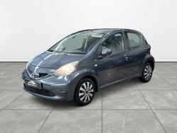 Mörkgrå Begagnad 2007 Toyota Aygo Halvkombi | 35 500 kr (Marknadspris)