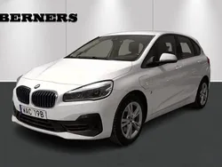 Vit Begagnad 2019 BMW 225 Active Tourer Advantage Minibuss | 179 900 kr (Superpris)
