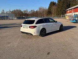 Vit Begagnad 2020 Mercedes C300e AMG line Kombi | 330 000 kr (Lite dyr)