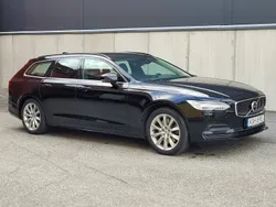 Svart Begagnad 2021 Volvo V90 Momentum Kombi | 339 000 kr (Marknadspris)