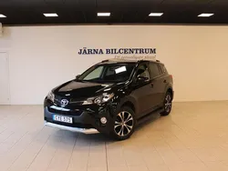 Svart Begagnad 2015 Toyota RAV4 SUV | 194 900 kr (Marknadspris)