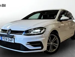 Vit Begagnad 2019 VW Golf VII R-line Halvkombi | 204 900 kr (Marknadspris)