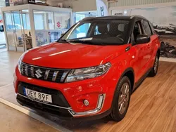Röd Begagnad 2023 Suzuki Vitara SUV | 289 900 kr (Marknadspris)
