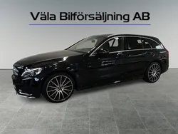 Svart Begagnad 2017 Mercedes C200 AMG Kombi | 219 900 kr (Marknadspris)