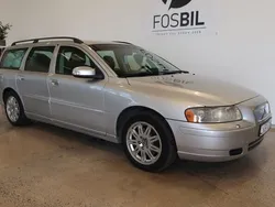 Ljusgrå Begagnad 2007 Volvo V70 Standard Kombi | 39 900 kr (Marknadspris)