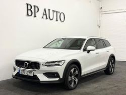 Vit Begagnad 2019 Volvo V60 CC Kombi | 234 900 kr (Marknadspris)