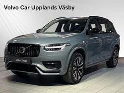 Grå Begagnad 2022 Volvo XC90 Plus SUV | 599 900 kr (Marknadspris)