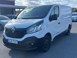 Vit Begagnad 2017 Renault Trafic Van | 99 900 kr