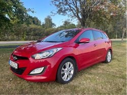 Röd Begagnad 2014 Hyundai i30 Kombi | 60 000 kr (Marknadspris)