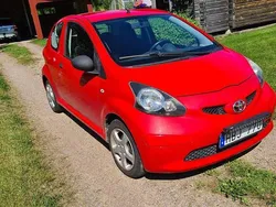 Röd Begagnad 2008 Toyota Aygo Halvkombi | 44 000 kr (Marknadspris)