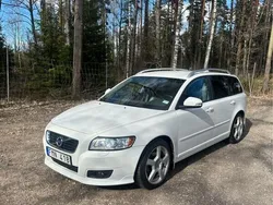 Vit Begagnad 2011 Volvo V50 Summum Kombi | 65 000 kr (Lite dyr)