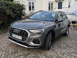 Grå Begagnad 2025 Audi Q3 Advanced SUV | 357 000 kr (Bra pris)