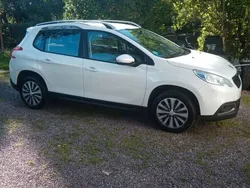 Vit Begagnad 2014 Peugeot 2008 SUV | 88 500 kr (Marknadspris)