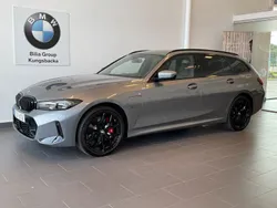 Grå Begagnad 2024 BMW 330e M Sport Kombi | 619 900 kr (Marknadspris)