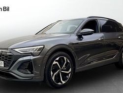 Grå Begagnad 2023 Audi Q8 e-tron S-Line SUV | 629 000 kr (Bra pris)