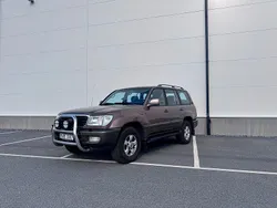 Ljusbrun Begagnad 2000 Toyota Land Cruiser SUV | 100 000 kr