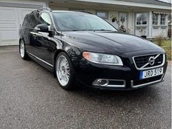 Svart Begagnad 2009 Volvo V70 Momentum Kombi | 69 900 kr