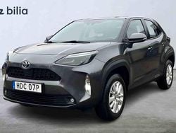 Grå Begagnad 2022 Toyota Yaris Cross Active SUV | 269 900 kr (Marknadspris)
