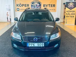 Grå Begagnad 2013 Volvo V70 Momentum Kombi | 89 900 kr (Marknadspris)