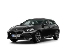 Black sapphire metallic Ny 2025 BMW 120 M Sport Halvkombi | 419 500 kr (Bra pris)