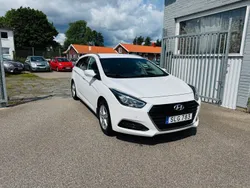 Vit Begagnad 2015 Hyundai i40 Comfort Kombi | 119 900 kr (Marknadspris)